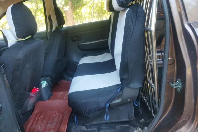 Used Dongfeng Fengon 330 2014 1.3L Manual Utility Version DK13-07 Left Rear Seat