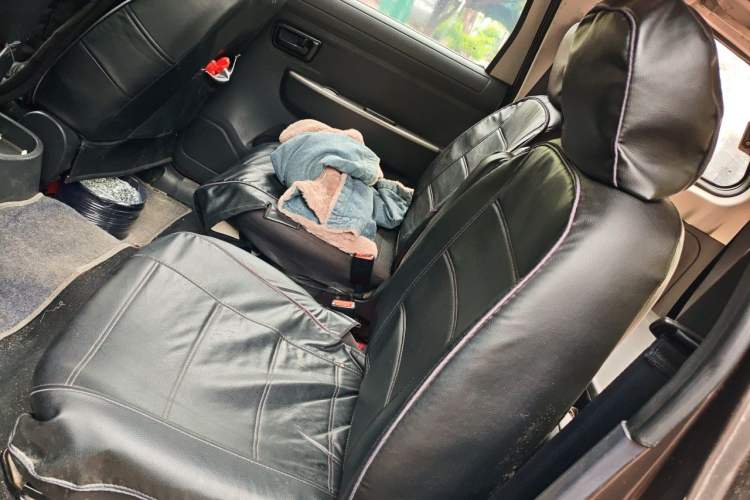 Used Dongfeng Fengon 330 2014 1.3L Manual Utility Version DK13-07 Left Rear Seat