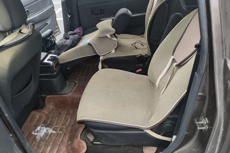 Used Dongfeng Fengon 330 2014 1.5L Manual Standard Edition DK15-02 Left Rear Seat