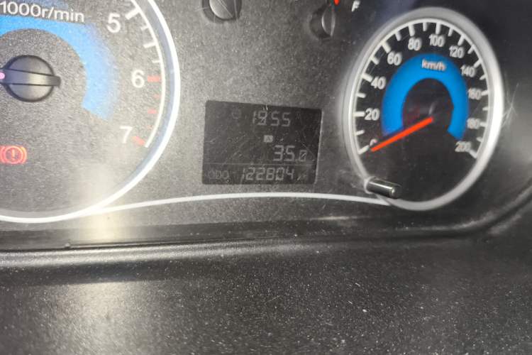 Used Dongfeng Fengon 330 2014 1.5L Manual Utility Version DK15 Odometer Close Up