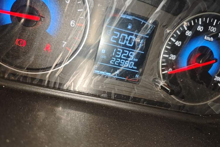 Used Dongfeng Fengon 330 2014 1.5L Manual Utility Version DK15 Odometer Close Up