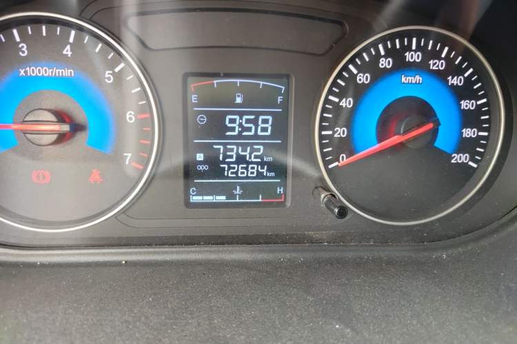 Used Dongfeng Fengon 330 2014 1.5L Manual Utility Version DK15 Odometer Close Up