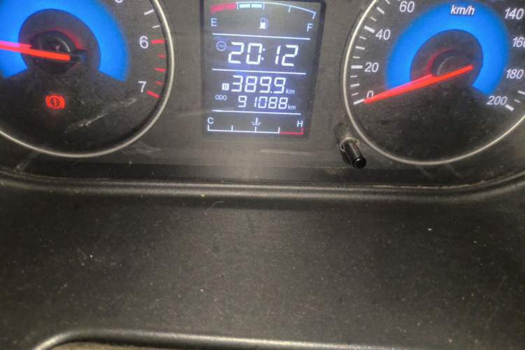 Used Dongfeng Fengon 330 2014 1.5L Manual Utility Version DK15 Odometer Close Up