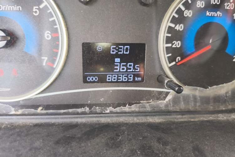 Used Dongfeng Fengon 330 2014 1.5L Manual Utility Version DK15 Odometer Close Up