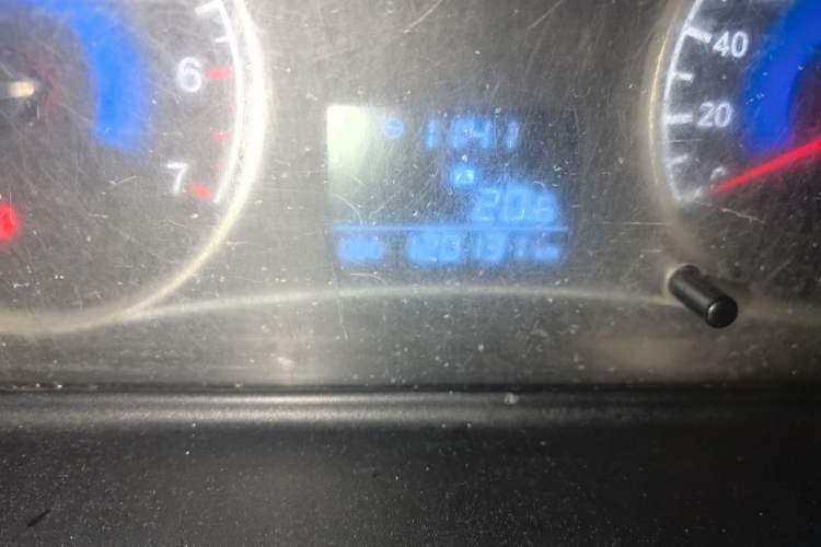 Used Dongfeng Fengon 330 2014 1.5L Manual Utility Version DK15 Odometer Close Up