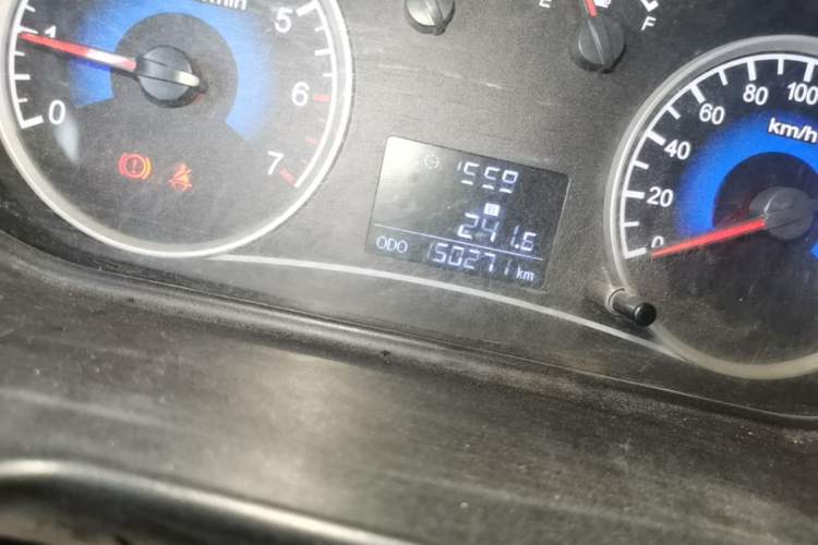 Used Dongfeng Fengon 330 2014 1.5L Manual Standard Edition DK15-02 Odometer Close Up