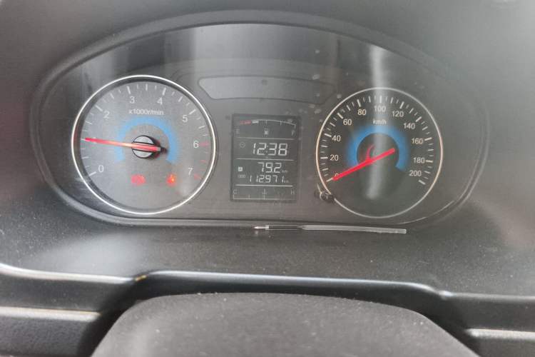 Used Dongfeng Fengon 330 2014 1.5L Manual Utility Version DK15 Odometer Close Up