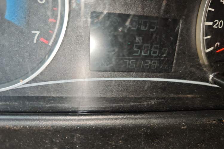 Used Dongfeng Fengon 330 2014 1.5L Manual Standard Edition DK15-02 Odometer Close Up