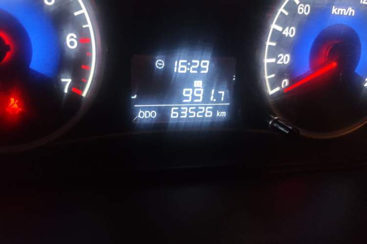 Used Dongfeng Fengon 330 2014 1.5L Manual Utility Version DK15 Odometer Close Up