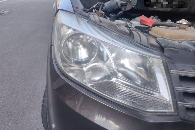 Used Dongfeng Fengon 330 2014 1.5L Manual Comfort Version DK15-02 Right Front Headlight