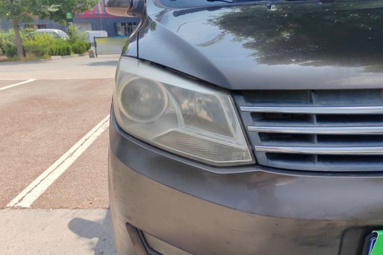 Used Dongfeng Fengon 330 2014 1.5L Manual Utility Version DK15 Right Front Headlight