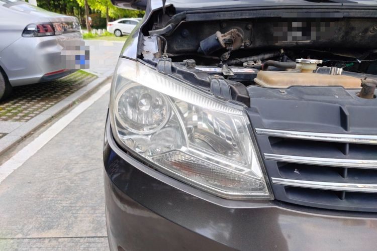 Used Dongfeng Fengon 330 2014 1.5L Manual Utility Version DK15 Right Front Headlight