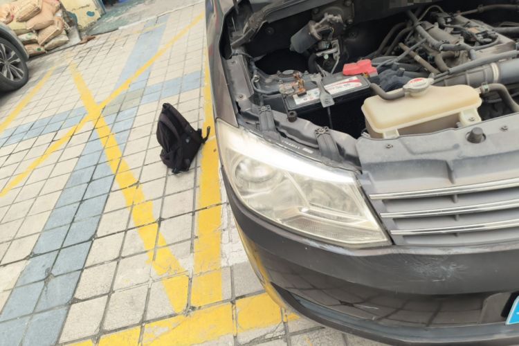 Used Dongfeng Fengon 330 2014 1.5L Manual Utility Version DK15 Right Front Headlight