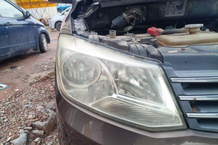 Used Dongfeng Fengon 330 2014 1.5L Manual Utility Version DK15 Right Front Headlight