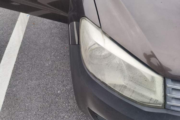 Used Dongfeng Fengon 330 2014 1.5L Manual Standard Edition DK15-02 Right Front Headlight