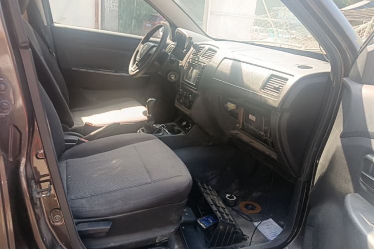 Used Dongfeng Fengon 330 2014 1.5L Manual Utility Version DK15 Right Front Seat