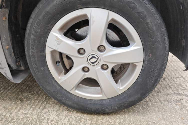 Used Dongfeng Fengon 330 2014 1.3L Manual Utility Version DK13-07 Right Front Wheel Hub