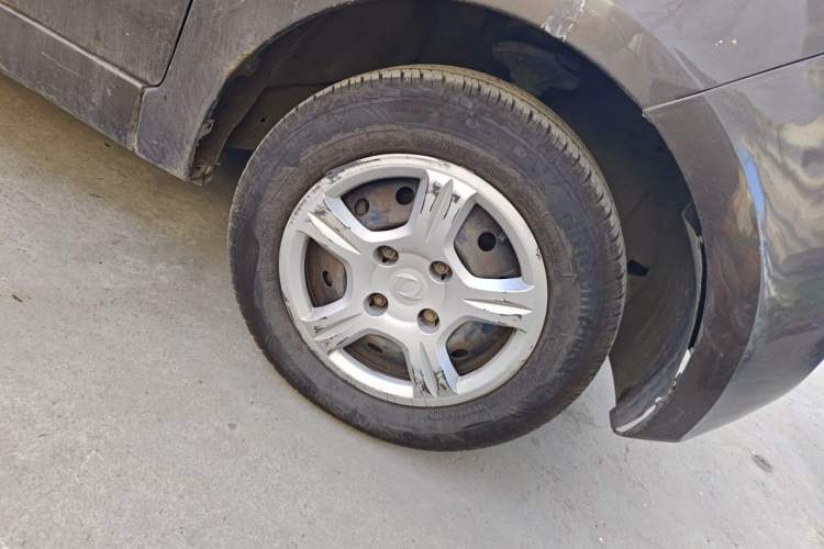 Used Dongfeng Fengon 330 2014 1.3L Manual Utility Version DK13-07 Right Front Wheel Hub