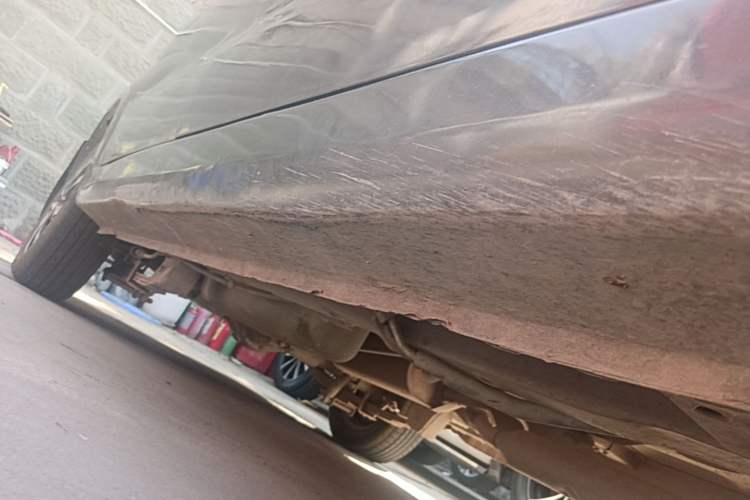 Used Dongfeng Fengon 330 2014 1.5L Manual Utility Version DK15 Right Side Sill