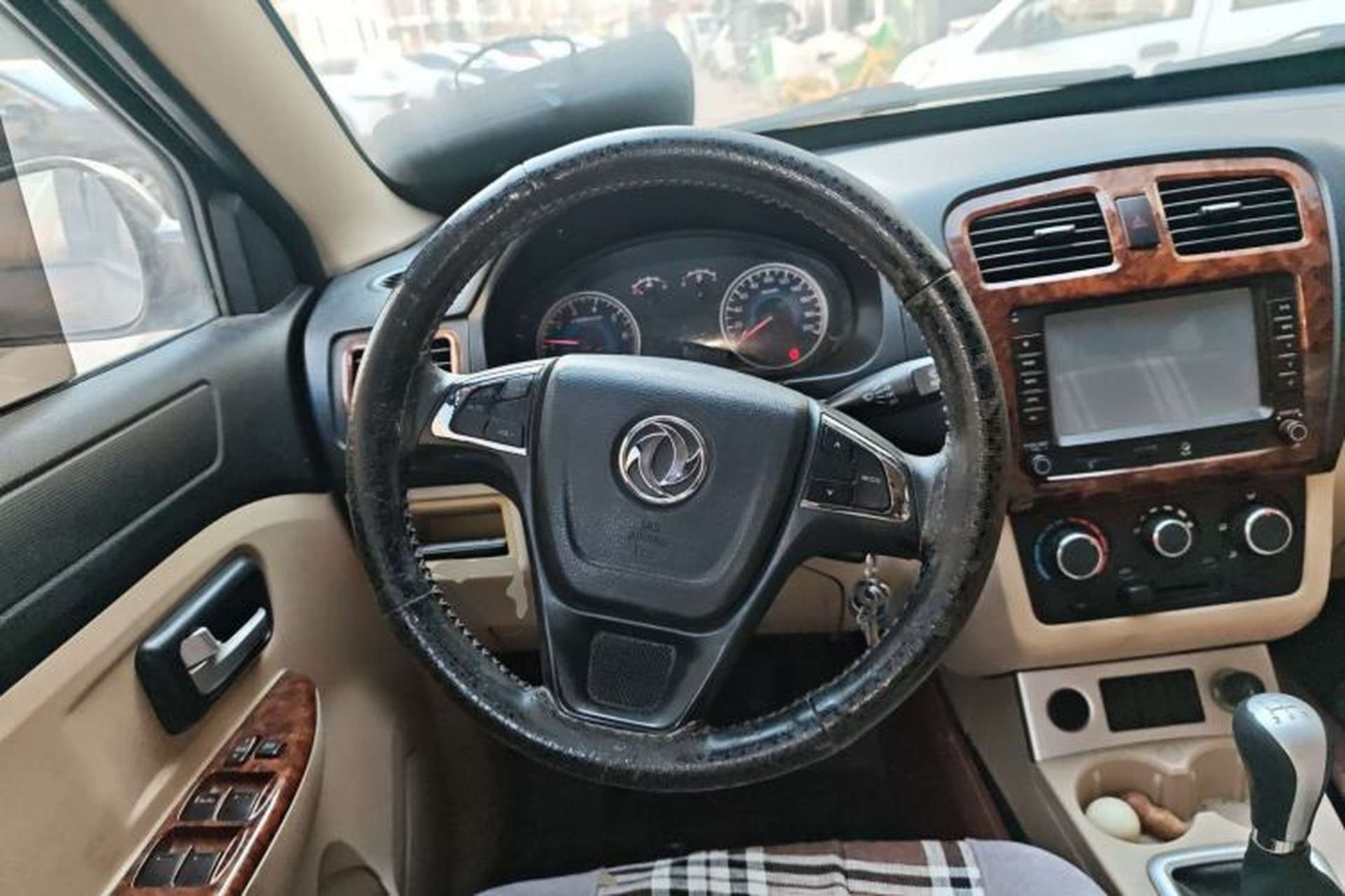 Used Dongfeng Fengon 330 2014 1.5L Manual Comfort Version DK15-02 Steering Wheel