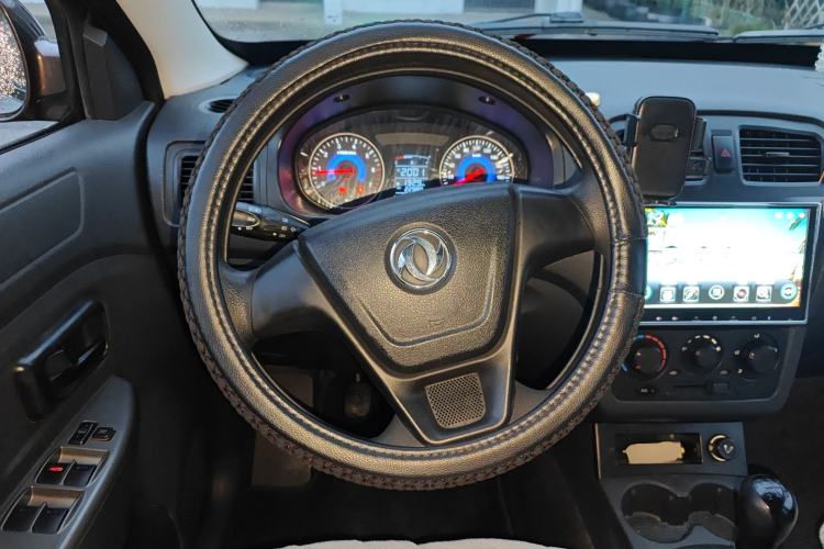 Used Dongfeng Fengon 330 2014 1.5L Manual Utility Version DK15 Steering Wheel
