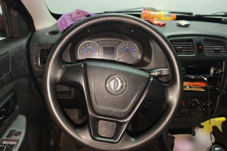 Used Dongfeng Fengon 330 2014 1.5L Manual Utility Version DK15 Steering Wheel