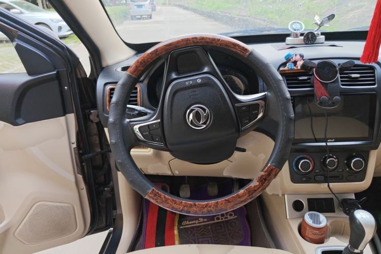 Used Dongfeng Fengon 330 2014 1.5L Manual Utility Version DK15 Steering Wheel