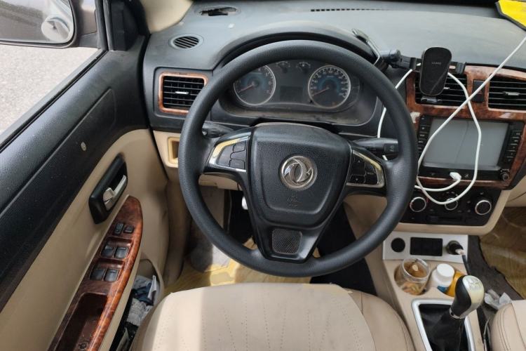 Used Dongfeng Fengon 330 2014 1.5L Manual Utility Version DK15 Steering Wheel