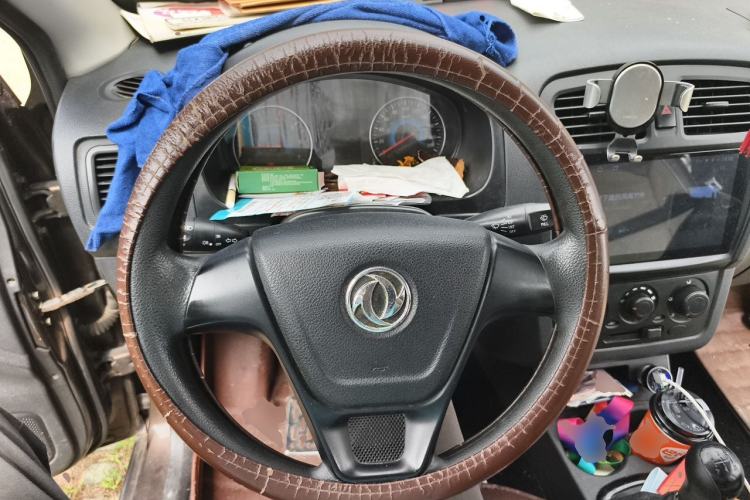 Used Dongfeng Fengon 330 2014 1.2L Manual Practical Version DK12-07 Steering Wheel