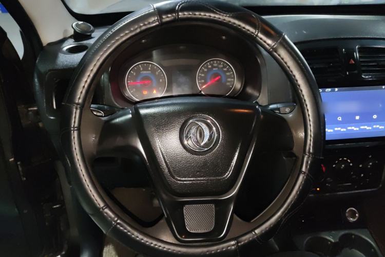 Used Dongfeng Fengon 330 2014 1.5L Manual Utility Version DK15 Steering Wheel