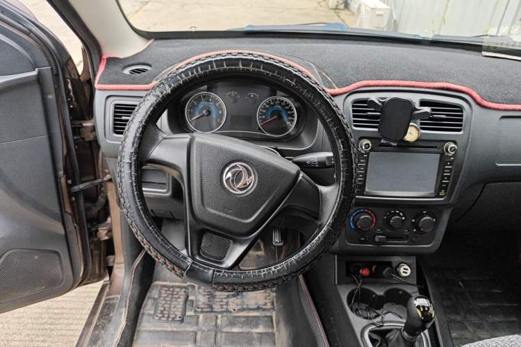 Used Dongfeng Fengon 330 2014 1.3L Manual Utility Version DK13-07 Steering Wheel