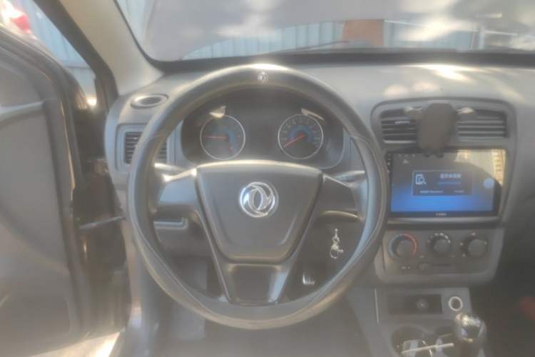 Used Dongfeng Fengon 330 2014 1.5L Manual Standard Edition DK15-02 Steering Wheel