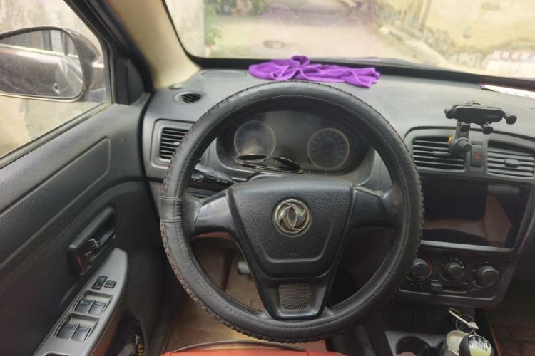 Used Dongfeng Fengon 330 2014 1.5L Manual Utility Version DK15 Steering Wheel