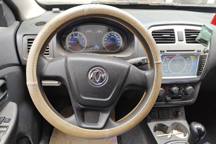 Used Dongfeng Fengon 330 2014 1.5L Manual Utility Version DK15 Steering Wheel