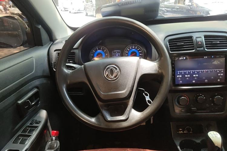 Used Dongfeng Fengon 330 2014 1.5L Manual Utility Version DK15 Steering Wheel