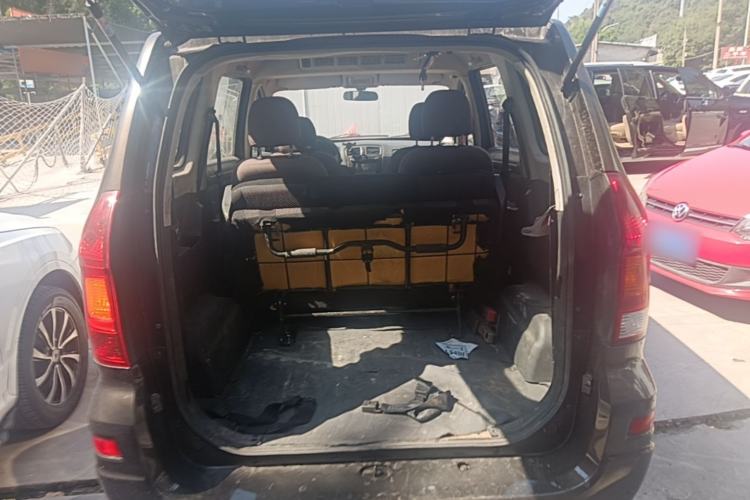 Used Dongfeng Fengon 330 2014 1.5L Manual Utility Version DK15 Trunk