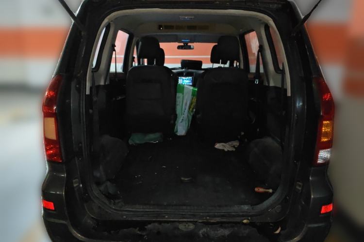 Used Dongfeng Fengon 330 2014 1.5L Manual Utility Version DK15 Trunk