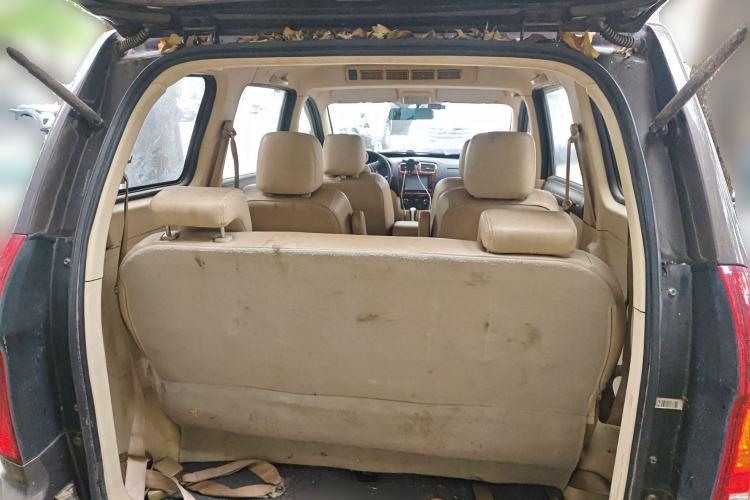 Used Dongfeng Fengon 330 2014 1.5L Manual Utility Version DK15 Trunk