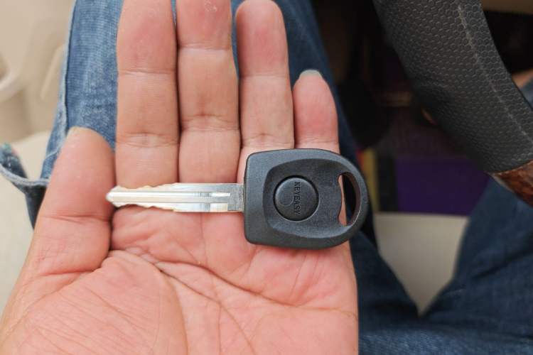 Used Dongfeng Fengon 330 2014 1.5L Manual Utility Version DK15 Vehicle Key