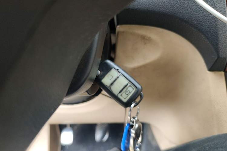 Used Dongfeng Fengon 330 2014 1.5L Manual Utility Version DK15 Vehicle Key