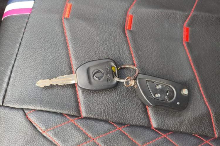 Used Dongfeng Fengon 330 2014 1.5L Manual Utility Version DK15 Vehicle Key