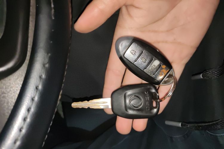 Used Dongfeng Fengon 330 2014 1.5L Manual Utility Version DK15 Vehicle Key