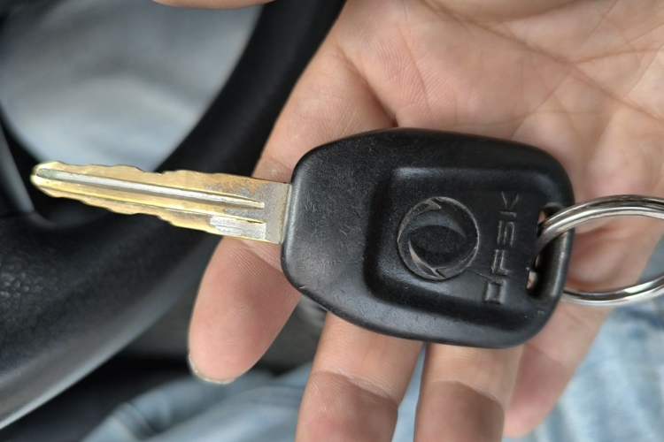 Used Dongfeng Fengon 330 2014 1.5L Manual Utility Version DK15 Vehicle Key