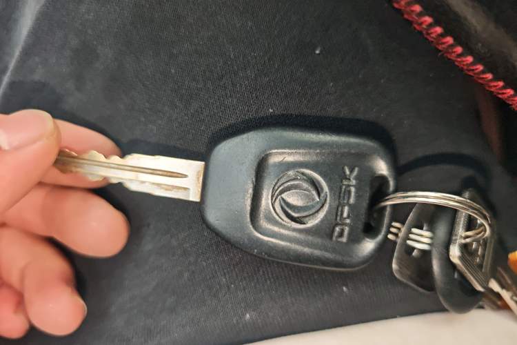 Used Dongfeng Fengon 330 2014 1.5L Manual Standard Edition DK15-02 Vehicle Key