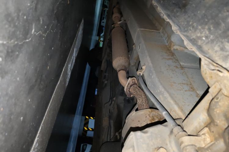 Used Dongfeng Fengon 330 2014 1.5L Manual Utility Version DK15 Chassis Rear Left