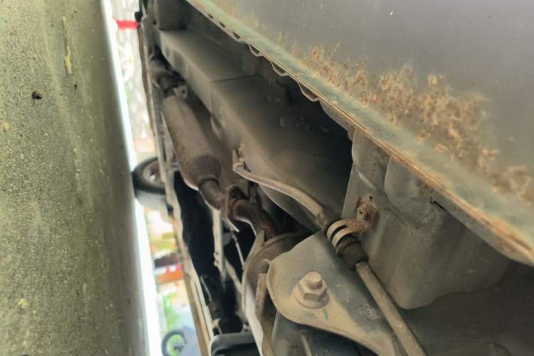 Used Dongfeng Fengon 330 2014 1.5L Manual Utility Version DK15 Chassis Rear Left