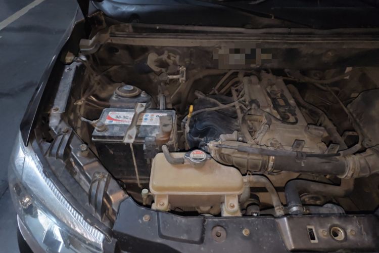 Used Dongfeng Fengon 330 2014 1.5L Manual Utility Version DK15 Engine Bay Right