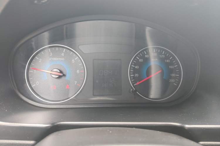 Used Dongfeng Fengon 330 2014 1.5L Manual Utility Version DK15 Instrument Cluster