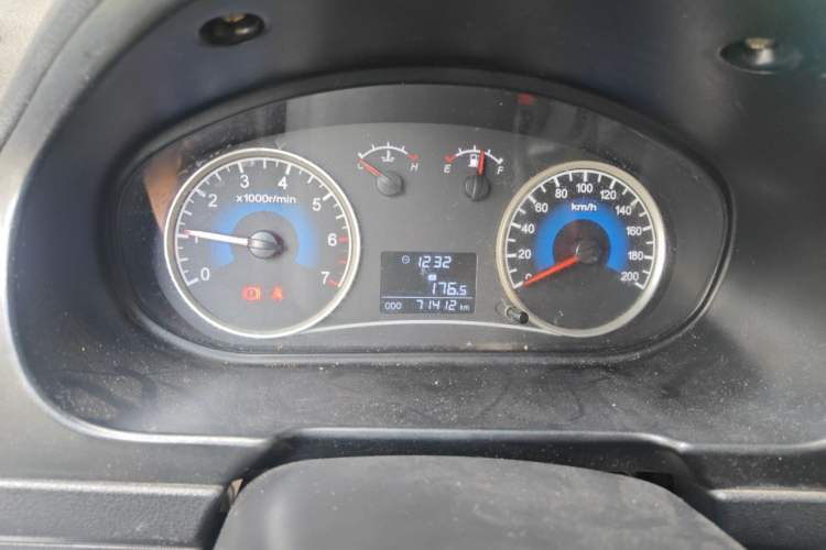 Used Dongfeng Fengon 330 2014 1.5L Manual Utility Version DK15 Instrument Cluster