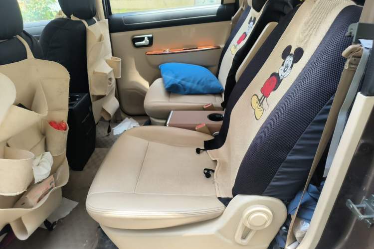 Used Dongfeng Fengon 330 2014 1.5L Manual Utility Version DK15 Left Rear Seat